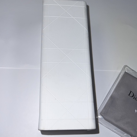 Dior Christian Dior White Rectangular Eyeglasses Sunglasses Case w/Cloth - Picture 4 of 6